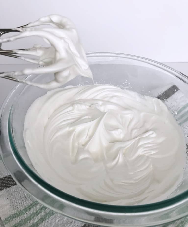 Whipped meringue for ice cream